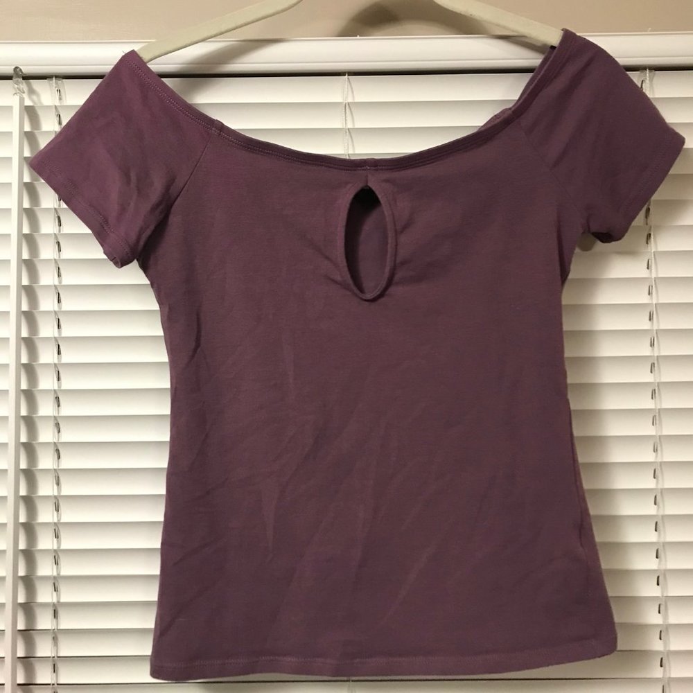 3/$25 Off The Shoulder T-Shirt with Cutlet